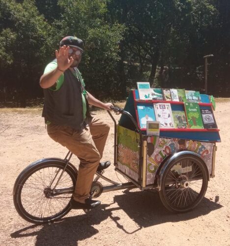 A Ciclobiblioteca Na Biblioteca En Vilar De Barrio